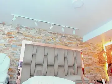 Stripchat Free Porn Cam of karla_dunn