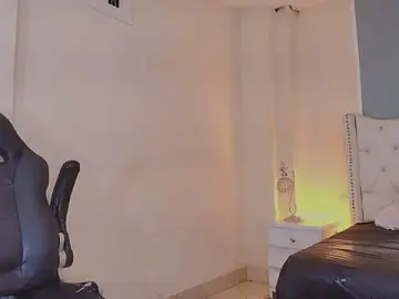 Stripchat Free Porn Cam of elizabeth_santos1