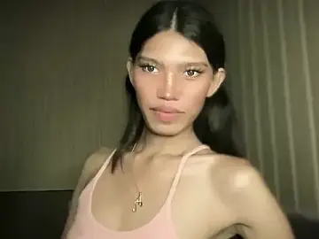 Stripchat Free Porn Cam of Yourgoddess_jayve