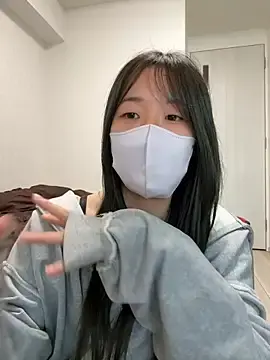 Stripchat Live Sex Cam of daiyo_kai_Gutara