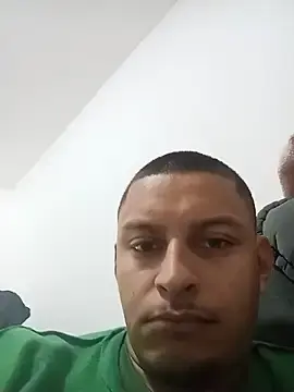 Stripchat Adult Webcam of emrehliug12