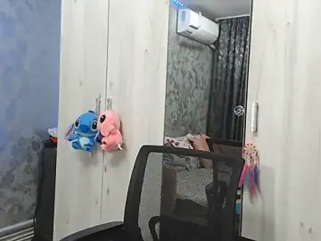Stripchat Live Sex Cam of RosesandLillies