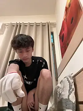 Stripchat Free Porn Cam of sexyboy-3525