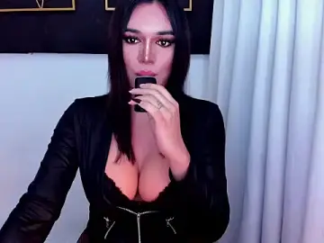 Stripchat Free Live Porn of hotstellacumxxx