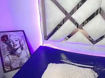 Stripchat Best Webcam of ladymooncs