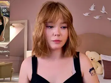 Stripchat Watch Live Sex Cams of ElaraVance