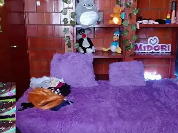 Stripchat Best live sex cam show of MidoriQuiinn