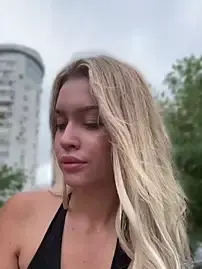 Stripchat Live Porn of KikiWatson