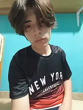 Stripchat Live Sex Cam of Ethan_rosyakov