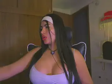 Stripchat Adult Webcam of Layla_Nicols