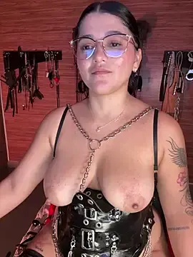 Stripchat Private Sex Chat of yey_bdsm