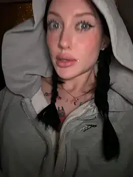 Stripchat Watch Live Sex Cams of Melissa_crazy