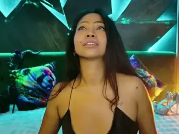 Stripchat Free Live Porn of ElyaQuinn