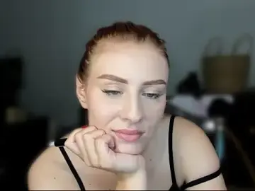 Stripchat Live Sex Cam of icebabyiceicebaby