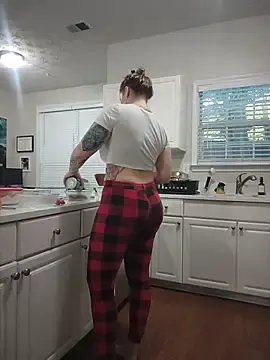 Stripchat Best Webcam of HollyTattoo