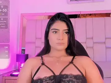 Stripchat Best Webcam of KatherineRuiz_
