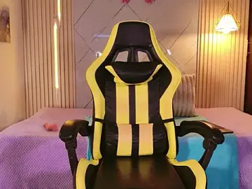 Stripchat Sex Cam of Lilith_Ink99