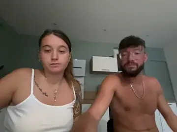 Stripchat Sex Cam of duomagique_off