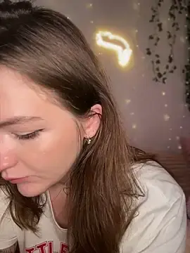 Stripchat Watch Live Sex Cams of -Meowy-