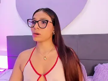 Stripchat Best live sex cam show of amira_cute2