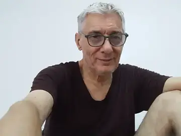 Stripchat Watch Live Sex Cams of BIGUNCUTHARDCOCK