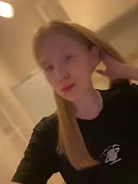 Stripchat Nude Webcam of Eva_Weyne