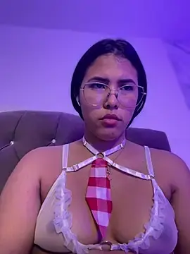 Stripchat Sex Cam of alysson_18