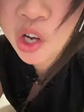 Stripchat Adult Webcam of huihui_520