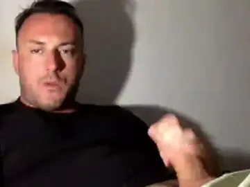 Stripchat Watch Live Sex Cams of mainnrd