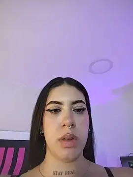 Stripchat Live Sex Cam of Alice_Vixen
