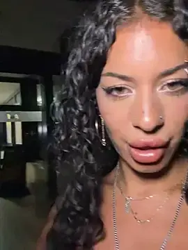 Stripchat Sex Chat of AlyssaHottv_