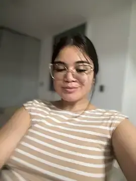Stripchat Free Porn Cam of CamilaSofiia