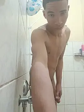 Stripchat Live Sex Cam of Yuripauzao20cm