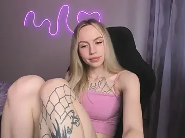 Stripchat Free Live Porn of hello_kittyyk