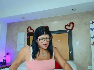 Stripchat Adult Video Chat of mialopez52