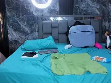Stripchat Live Sex Cam of Couple_Gold69