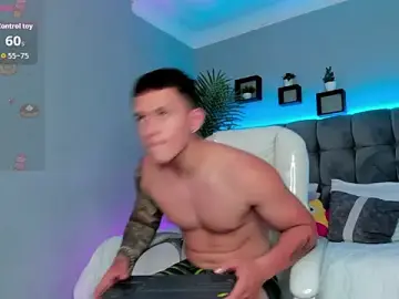 Stripchat Live Sex of Thomas_moon