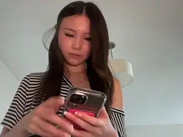 Stripchat Live Sex Cam of luvvivii