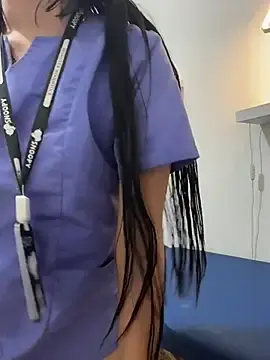 Stripchat Free Live Porn of Mia_Alanna