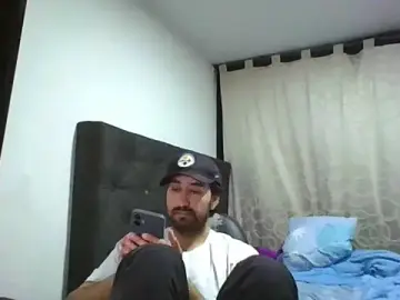 Stripchat Watch Live Sex Cams of coolfriki