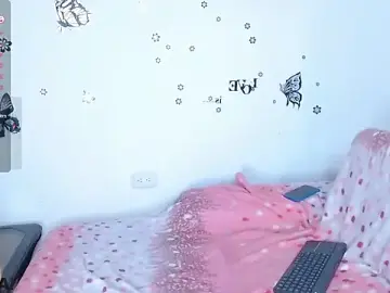 Stripchat Free Porn Cam of karen_sophia