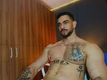 Stripchat Sex Cam of massimo_visconti