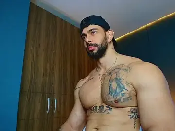 Stripchat Live Sex Cam of massimo_visconti