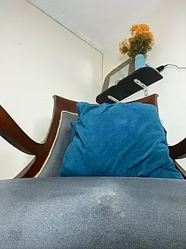 Stripchat Free Porn Cam of LilaRvsh
