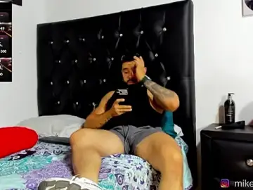 Stripchat Nude Webcam of mikeblaree
