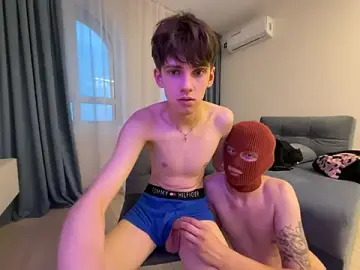 Stripchat Sex Cam of Ryann_Desire