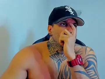 Stripchat Free Porn Cam of JoshRigby