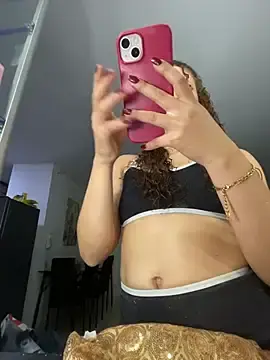 Stripchat Sex Cam of RED_VIOLETH