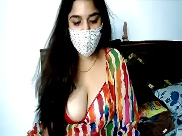 Stripchat Sex Cam of Gloie4u