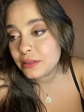 Stripchat Free Porn Cam of PutaYasmim